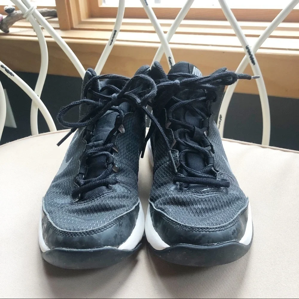 Nike Air Without a Doubt High Top Sneakers 5.5 Y‎
